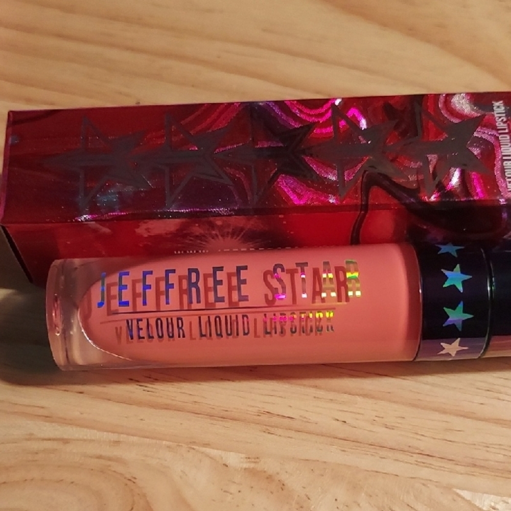 💋Jeffree Star Circus Peanut Lipstick - - Picture 3 of 4